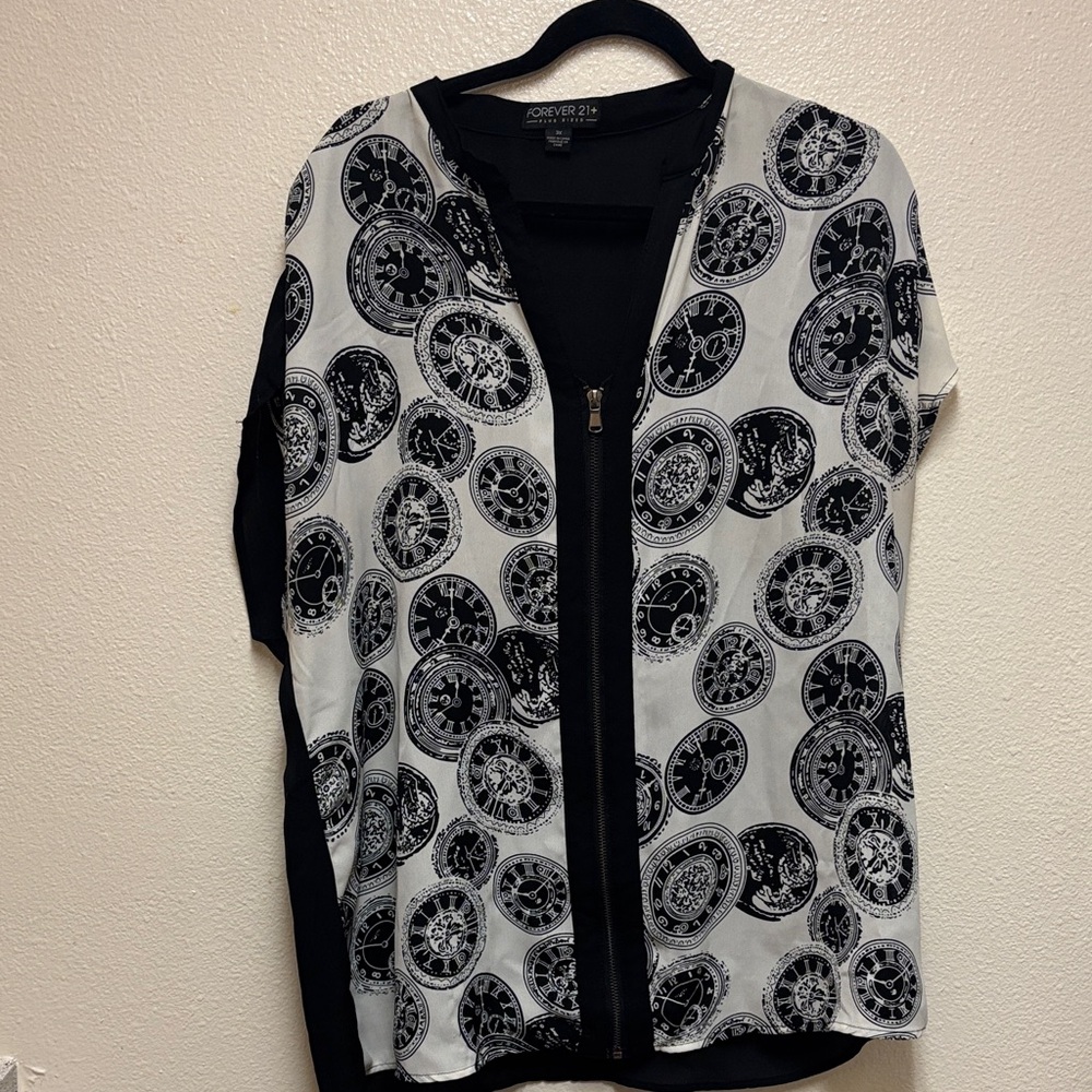 Forever 21 Monochrome Circle Print Zip-Up Top 3 X